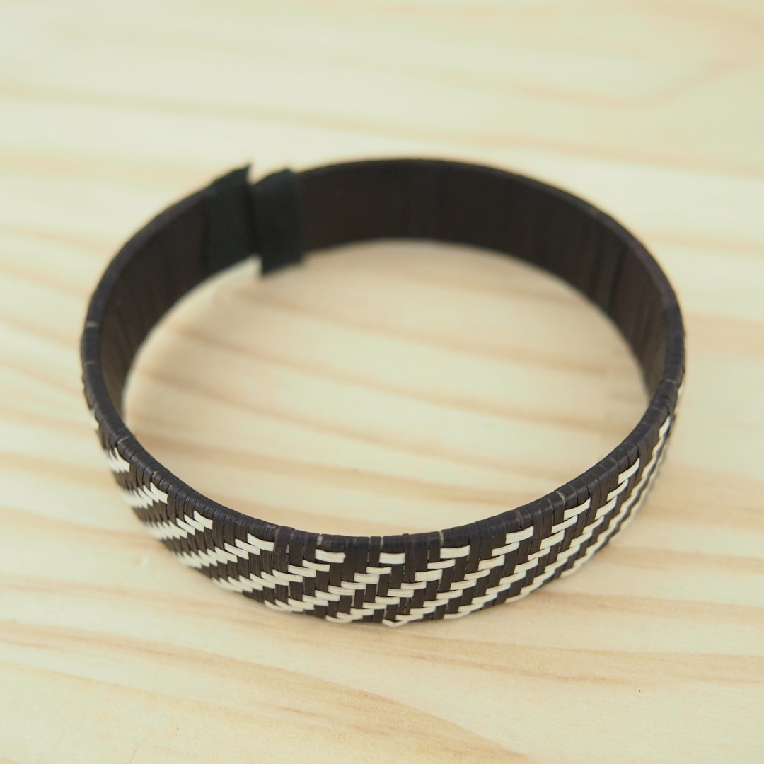 Bracelet fibre naturelle FUMAREL noir fait main 10A